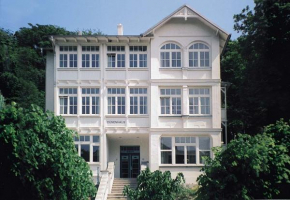 Отель Dünenhaus Sellin  Зелин